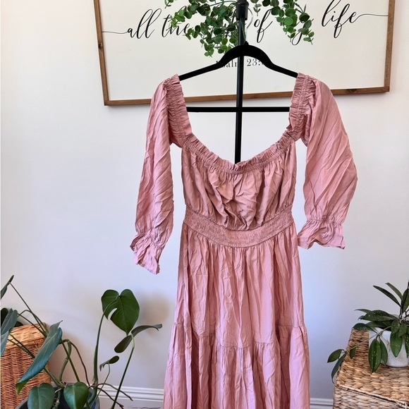 NWT Super beautiful off the shoulder, dusty Rose mocked country side dress - Picture 3 of 8